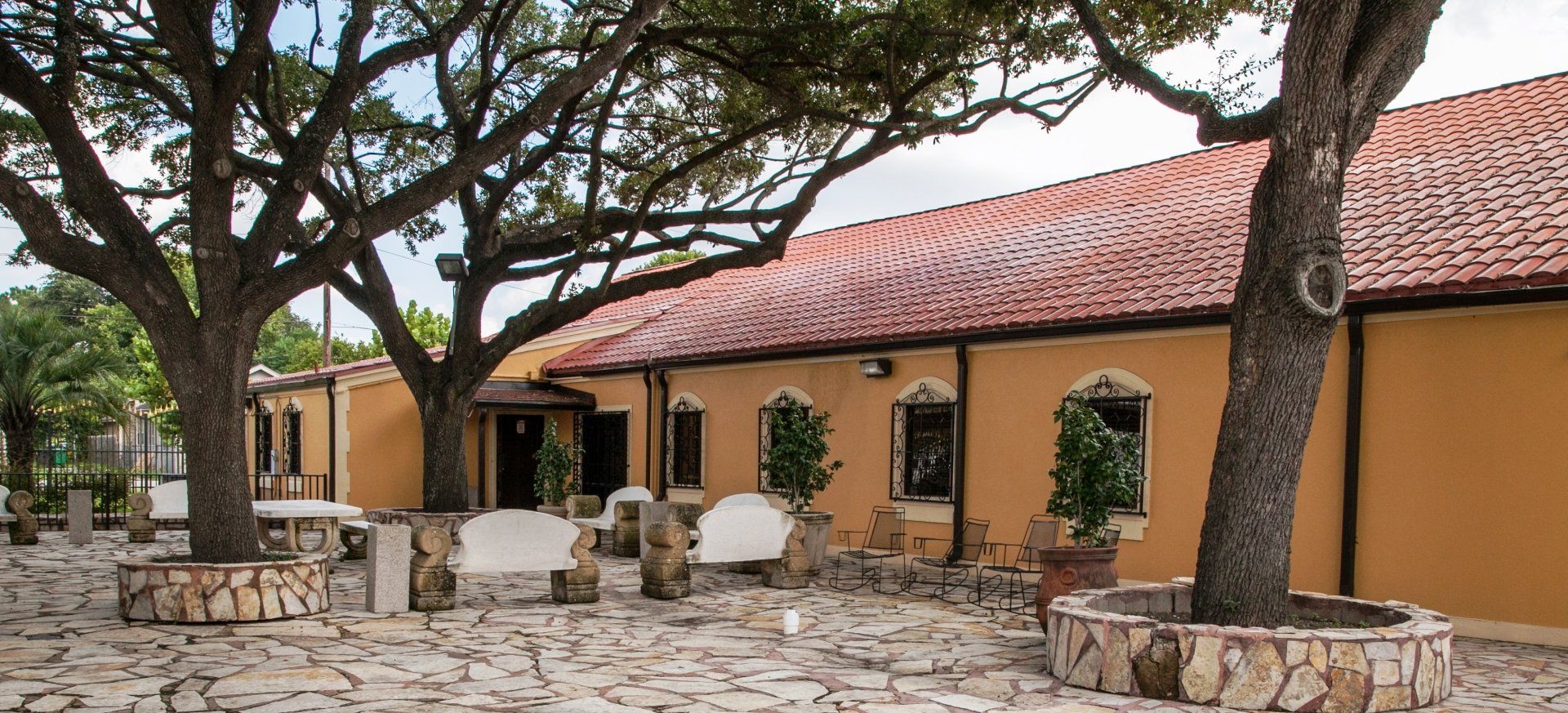 Choose Ashland OR Funeral Home And Cremations