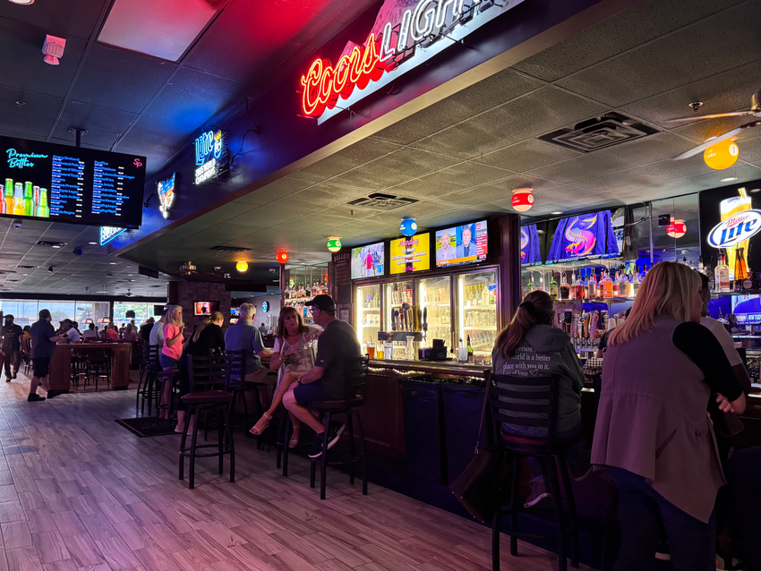 Bar photo 2