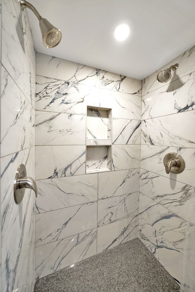 Shower Room - Lincoln, NE - Skylimit Remodeling