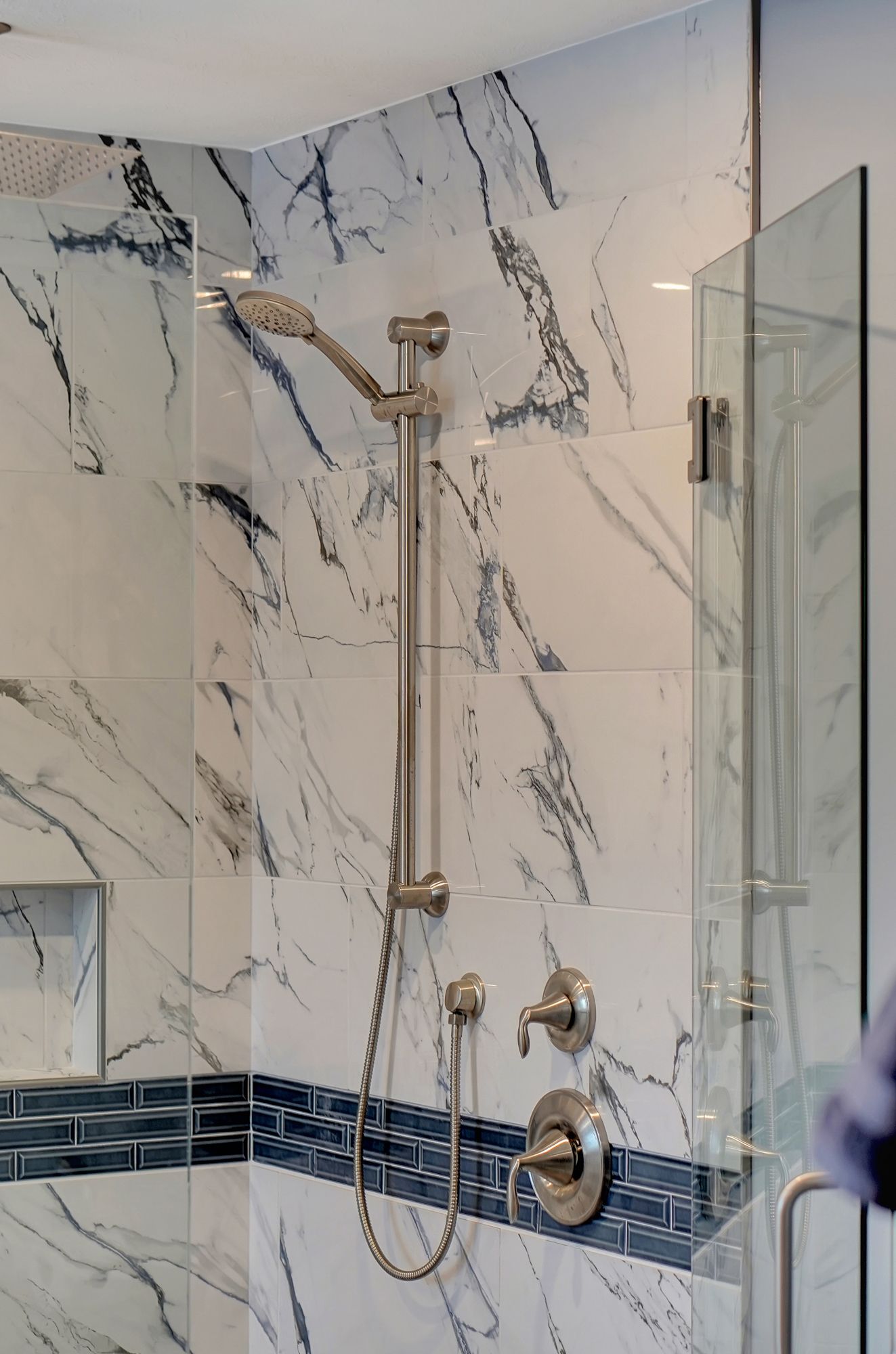 Modern Bathroom — Lincoln, NE — SkyLimit Remodeling