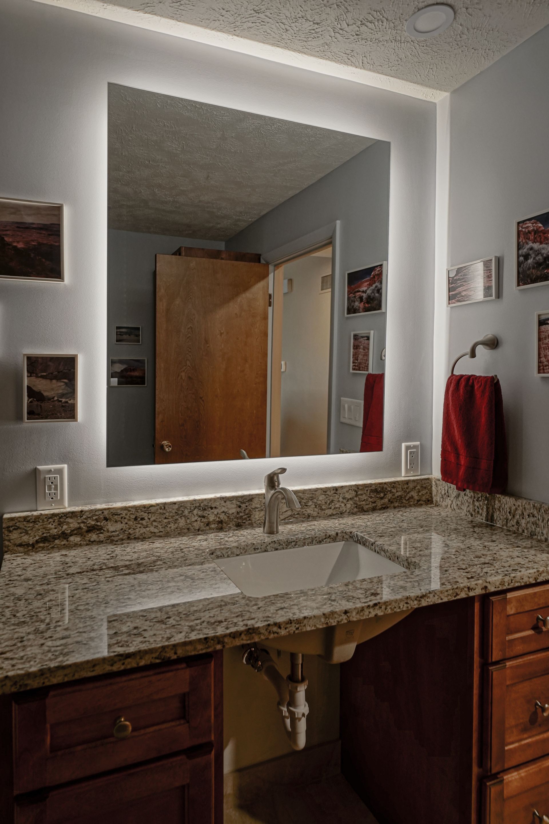 Bathroom Counter - Lincoln, NE - Skylimit Remodeling