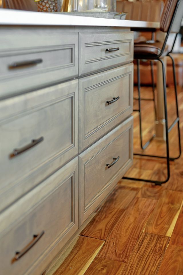 A Close Up Shot of White Cabinet - Lincoln, NE - SkyLimit Remodeling