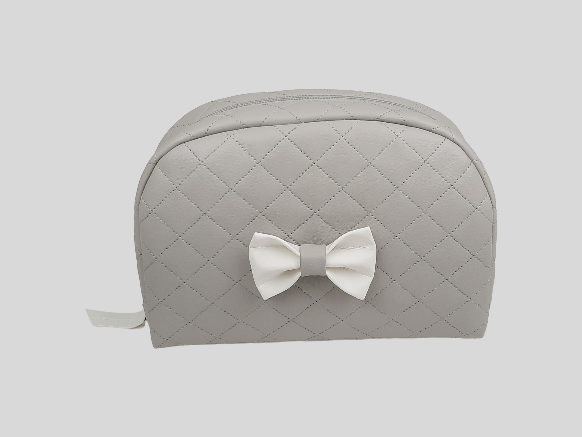 NECESSAIRE PELE SINTÉTICA ACOLCHOADA COR CINZA COM FECHO DE CORRER E LAÇO