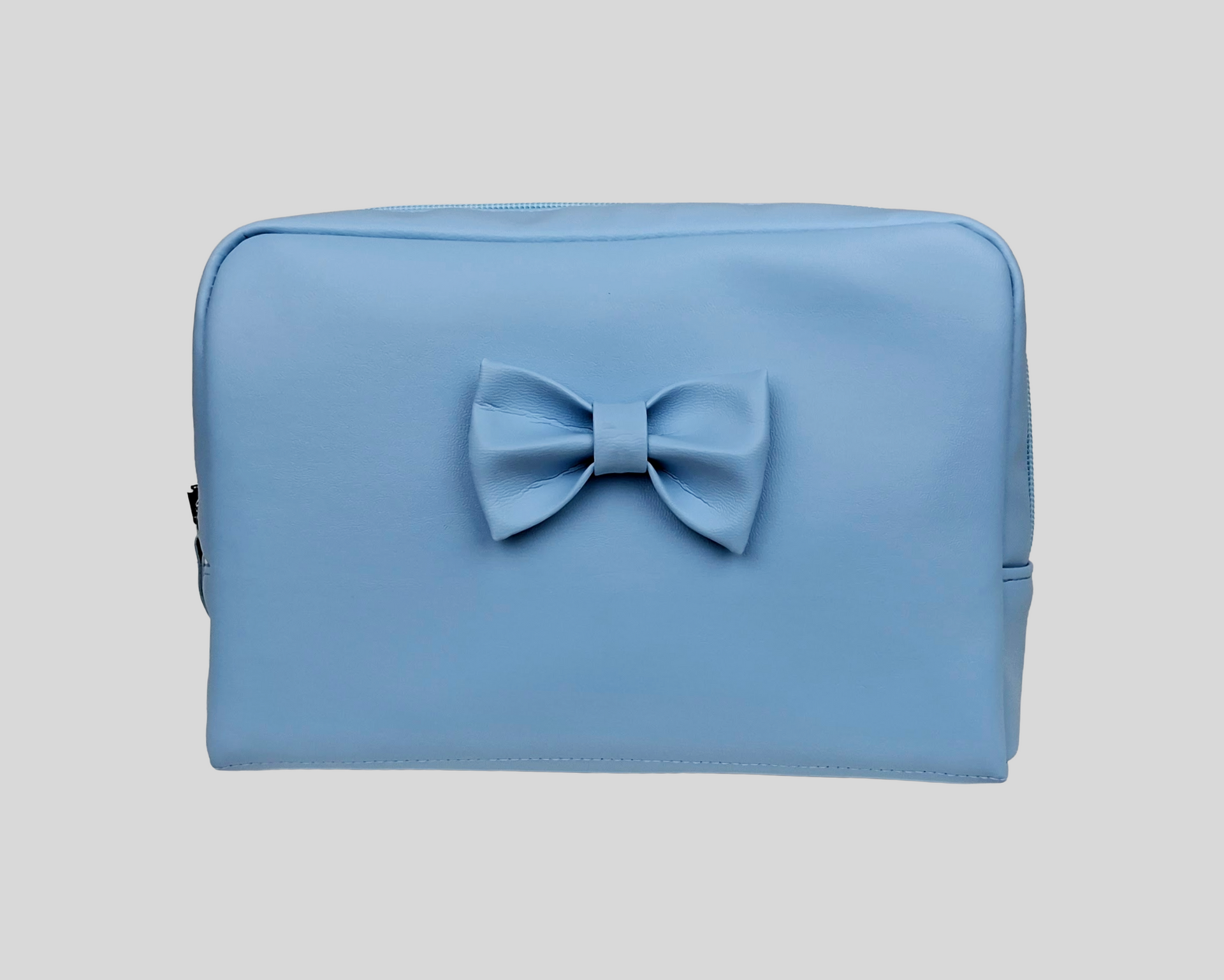 NECESSAIRE RETANGULAR PELE SINTÉTICA LISA COR AZUL COM FECHO DE CORRER E LAÇO