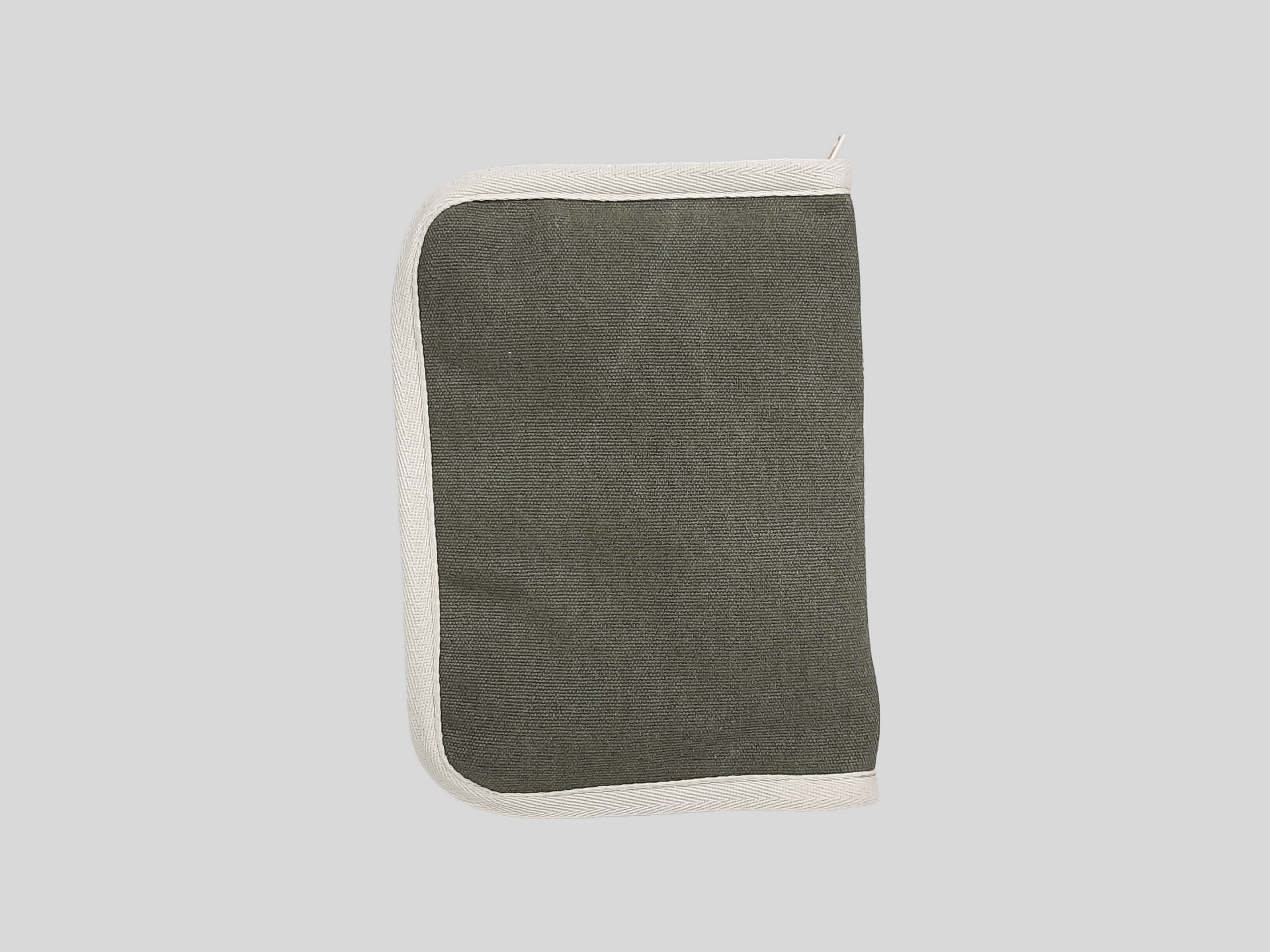 PORTA DOCUMENTOS COR VERDE COM FECHO DE CORRER E CHAPA DOURADA.