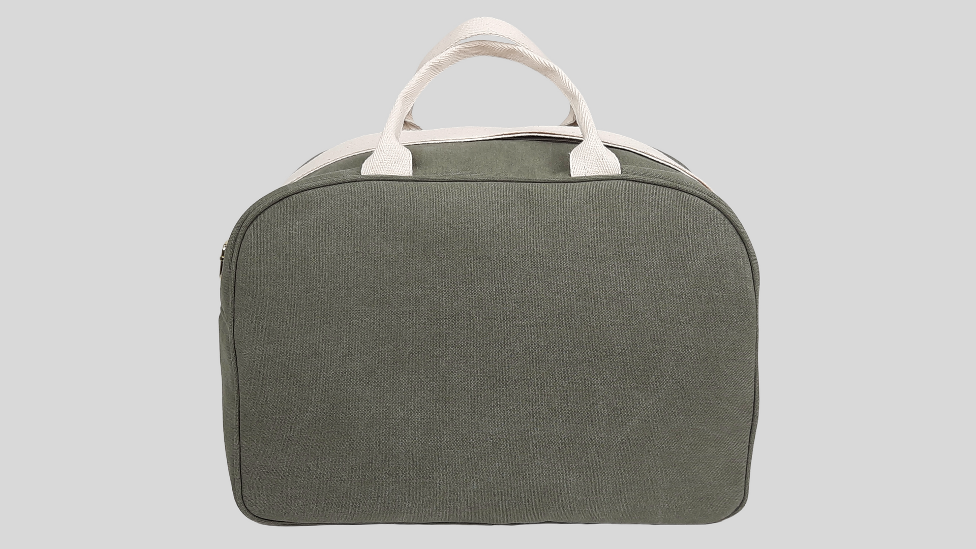 SACO MATERNIDADE COR VERDE COM BOLSO EXTERIOR, FECHO DE CORRER , ALÇA DE OMBRO AJUSTÁVEL E ACESSÓRIOS DOURADOS.