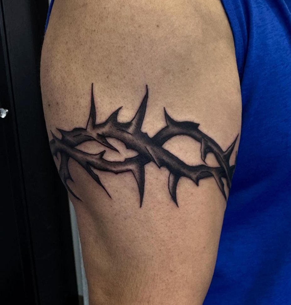 thorn tattoo | black and gray tattoo | tattoos by rachel | body art by rachel | portland, OR | Wilsonville, OR
