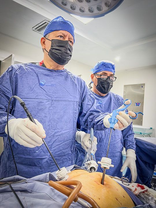 DR CÉSAR L. LUNA RODRÍGUEZ DR CÉSAR L. LUNA RODRÍGUEZ