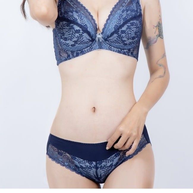 精緻蕾絲親膚柔軟包臀三角內褲 (台灣製) 【小百合】U8882