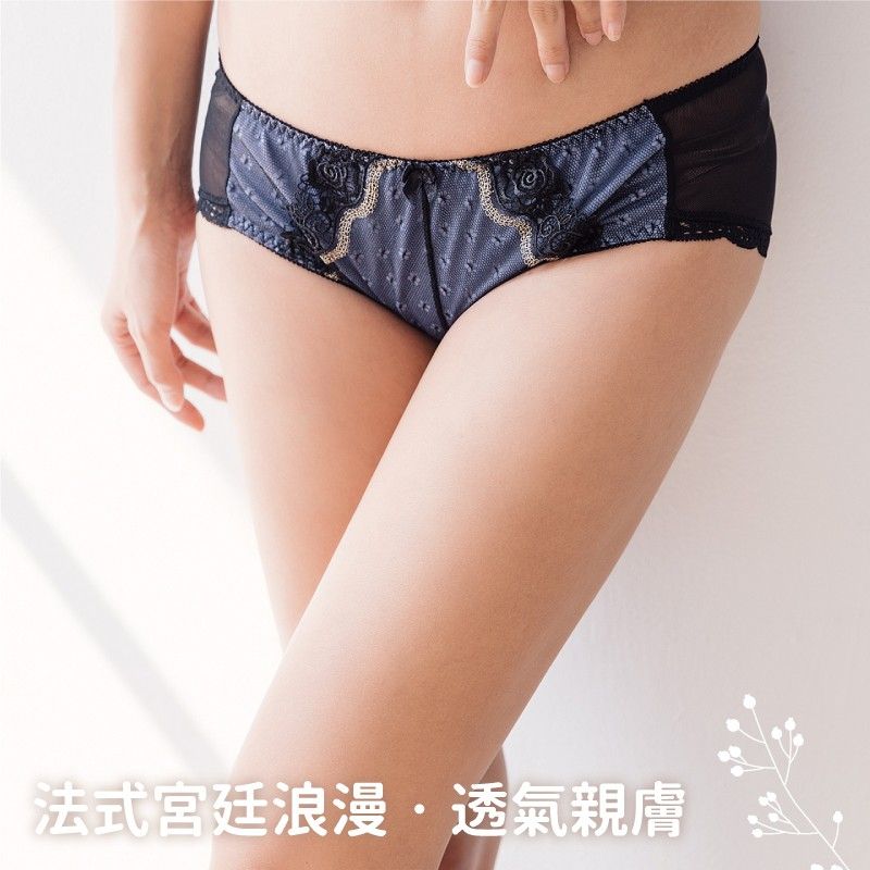 無痕蕾絲包臀透氣網紗中腰內褲 (台灣製) 【小百合】U820212
