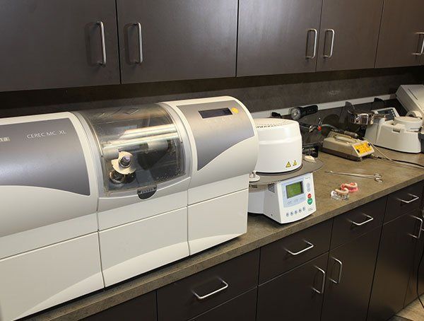 Lab and milling machine to make custom crowns in a single visit