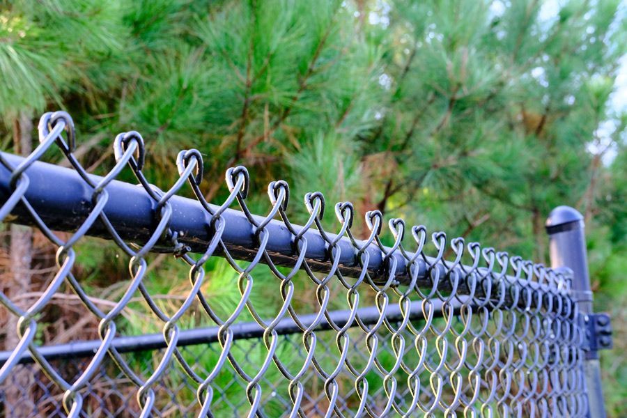 Ultimate Guide to Chain Link Fences and Gates - Montana Fence