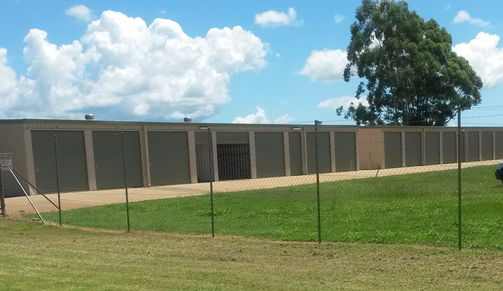 Row of Industrial Storage Units — Tableland Self Storage In Maxwell, QLD