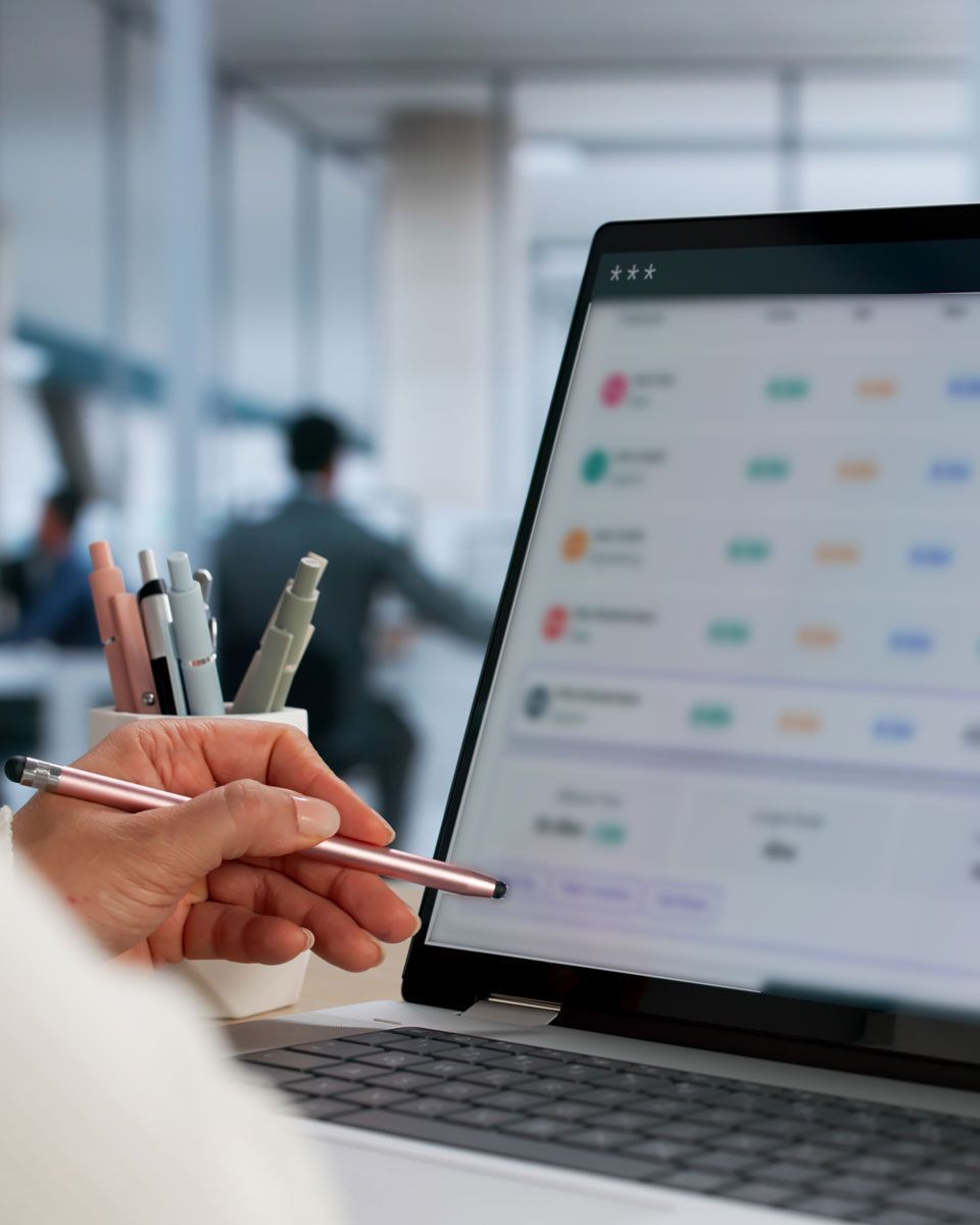Timekeeping software dashboard used to sync employee hours with payroll