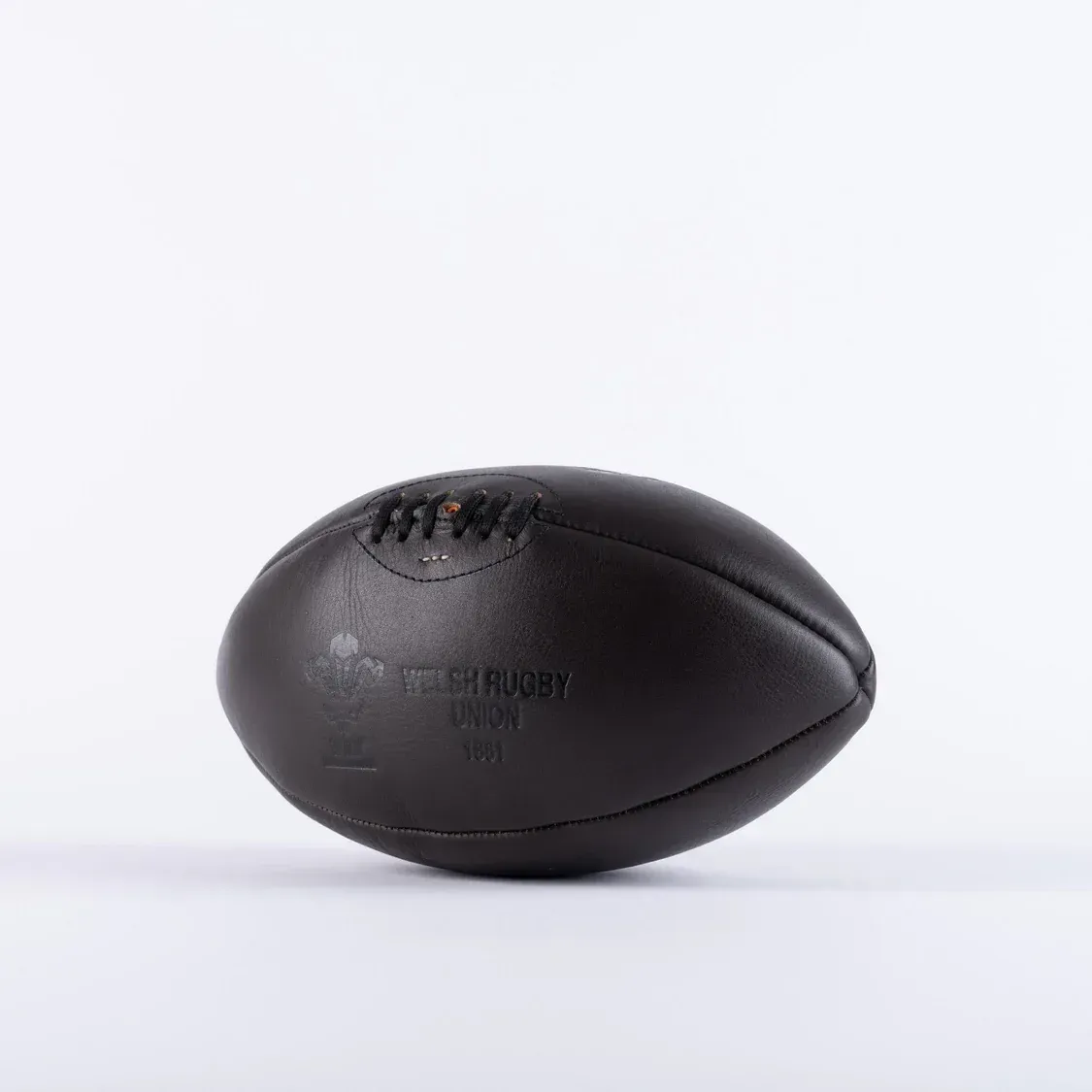 Wales Vintage Leather Ball by Gilbert