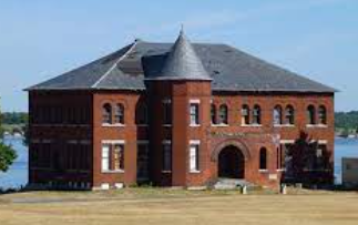 Madison Barracks transportation and airport transfer service in Sackets Harbor, NY