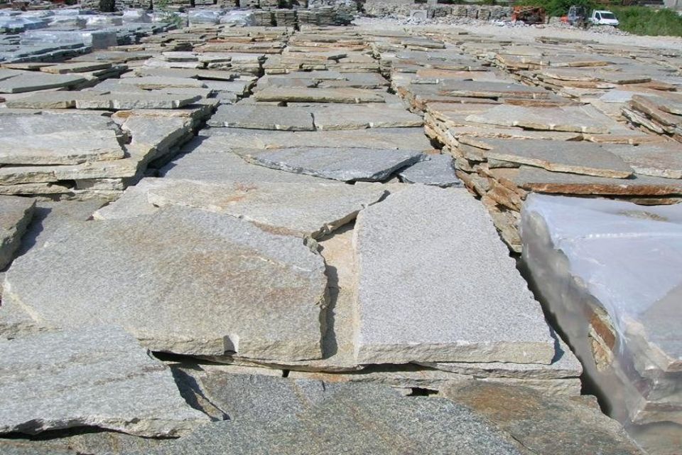 Pietra spezzata