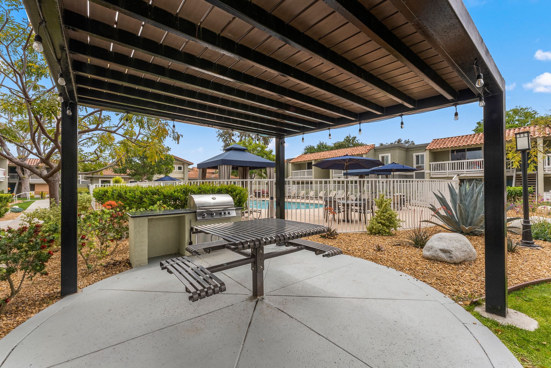 Serena Vista Apartments photo gallery