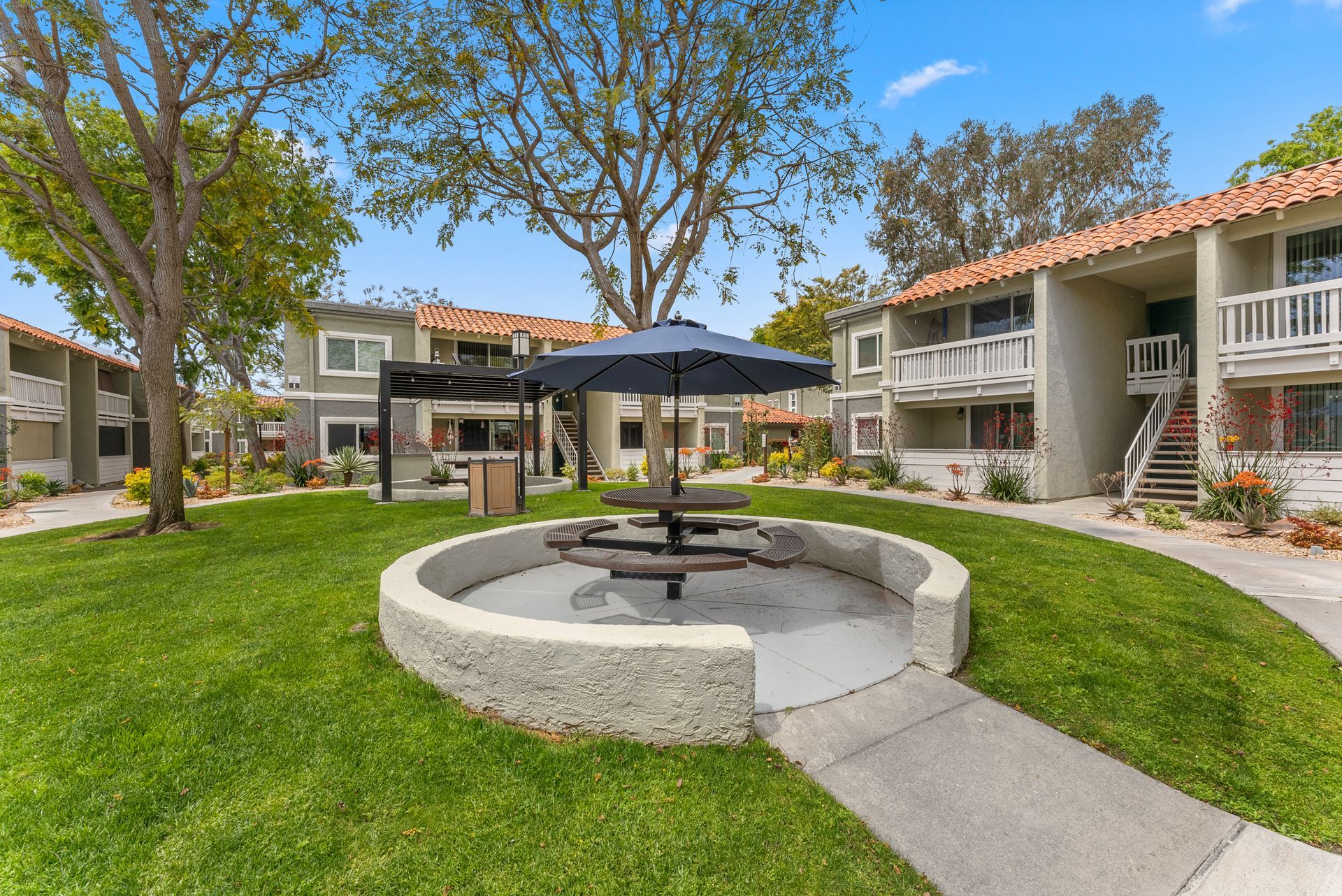 Serena Vista Apartments photo gallery