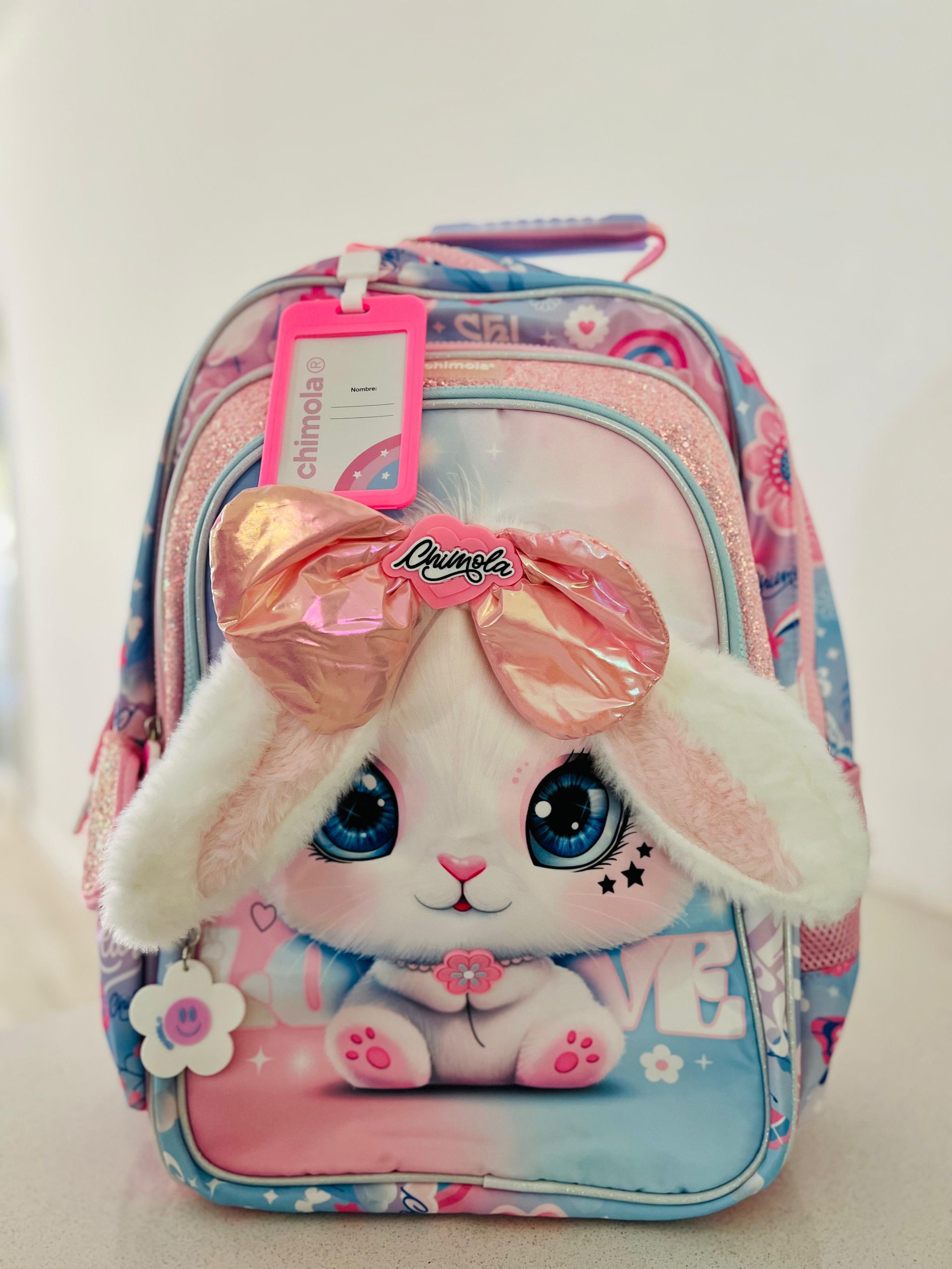 Mochila escolar 18 pulgadas con carro marca Chimola, modelo Bunny.
