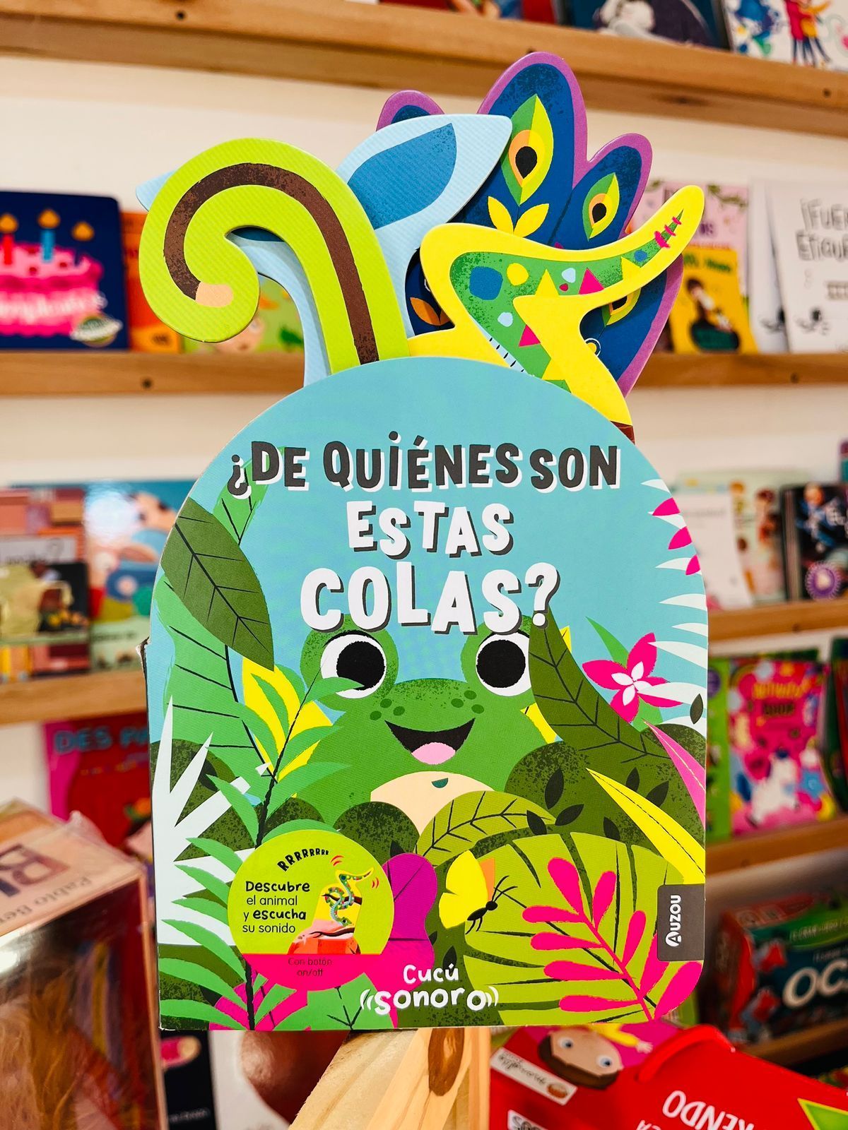 ¿DE QUIEN SON ESTAS COLAS?
