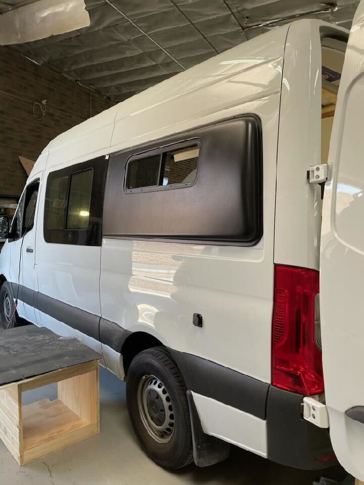 camper van window
