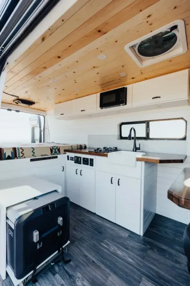 Camper Van rentals in Maui, HI