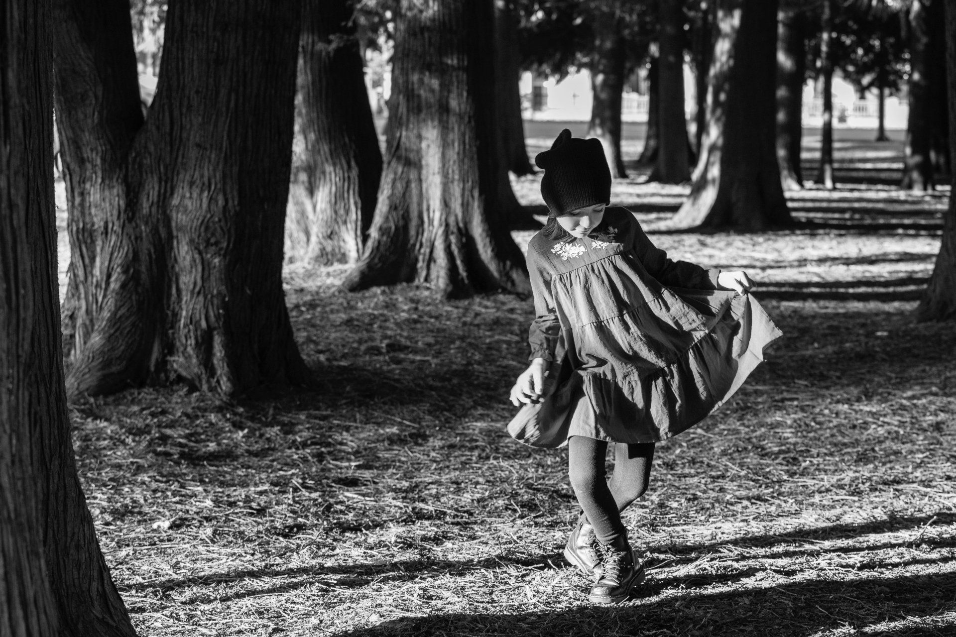 Natalie-DAngelo-Photography-Vancouver-BC-Canada-BlackWhite-Family-Portraits-Visual-Storyteller-young-girl-dancing