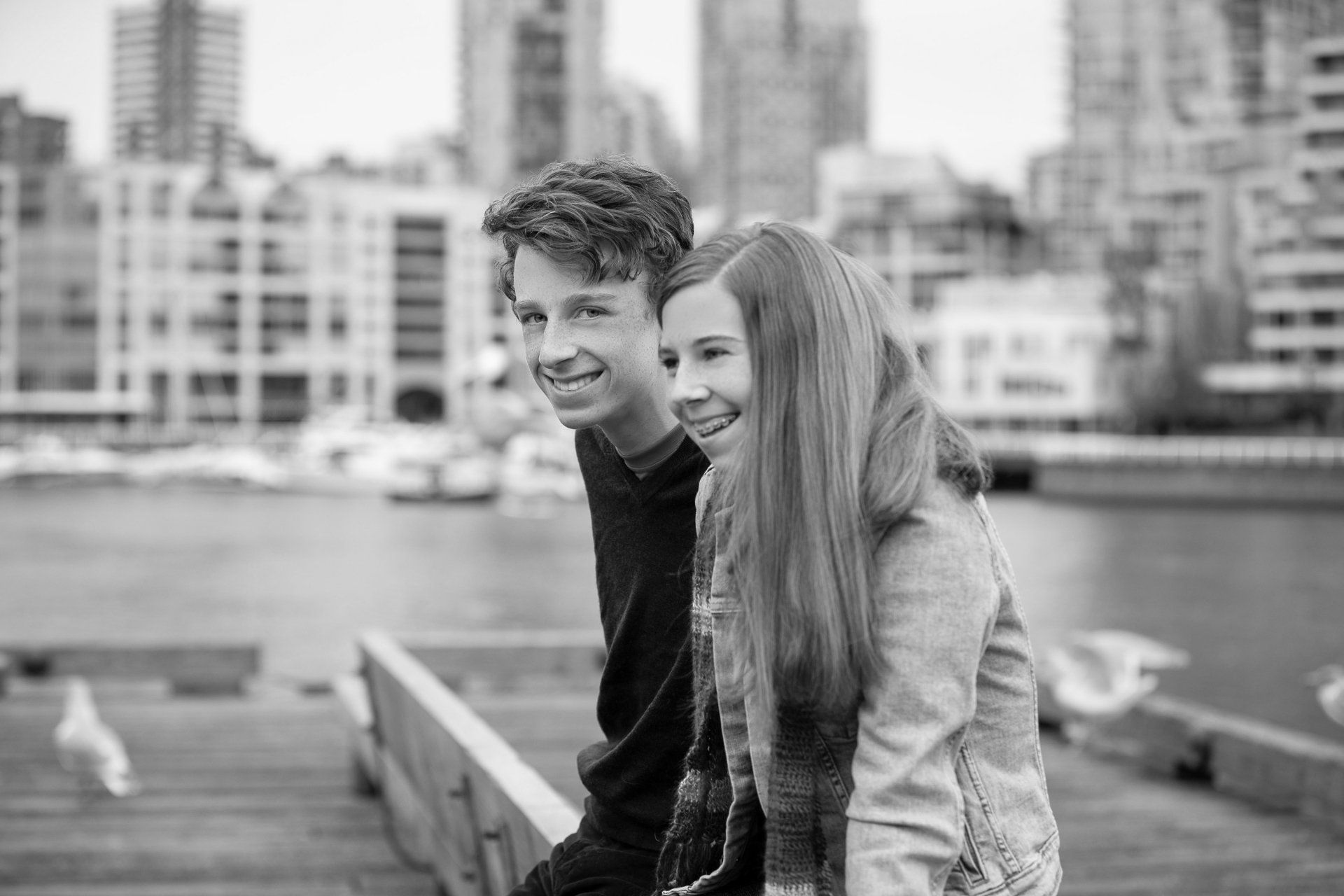 Natalie-DAngelo-Photography-Vancouver-BC-Canada-BlackWhite-Family-Portraits-Visual-Storyteller-siblings-teens-smiling