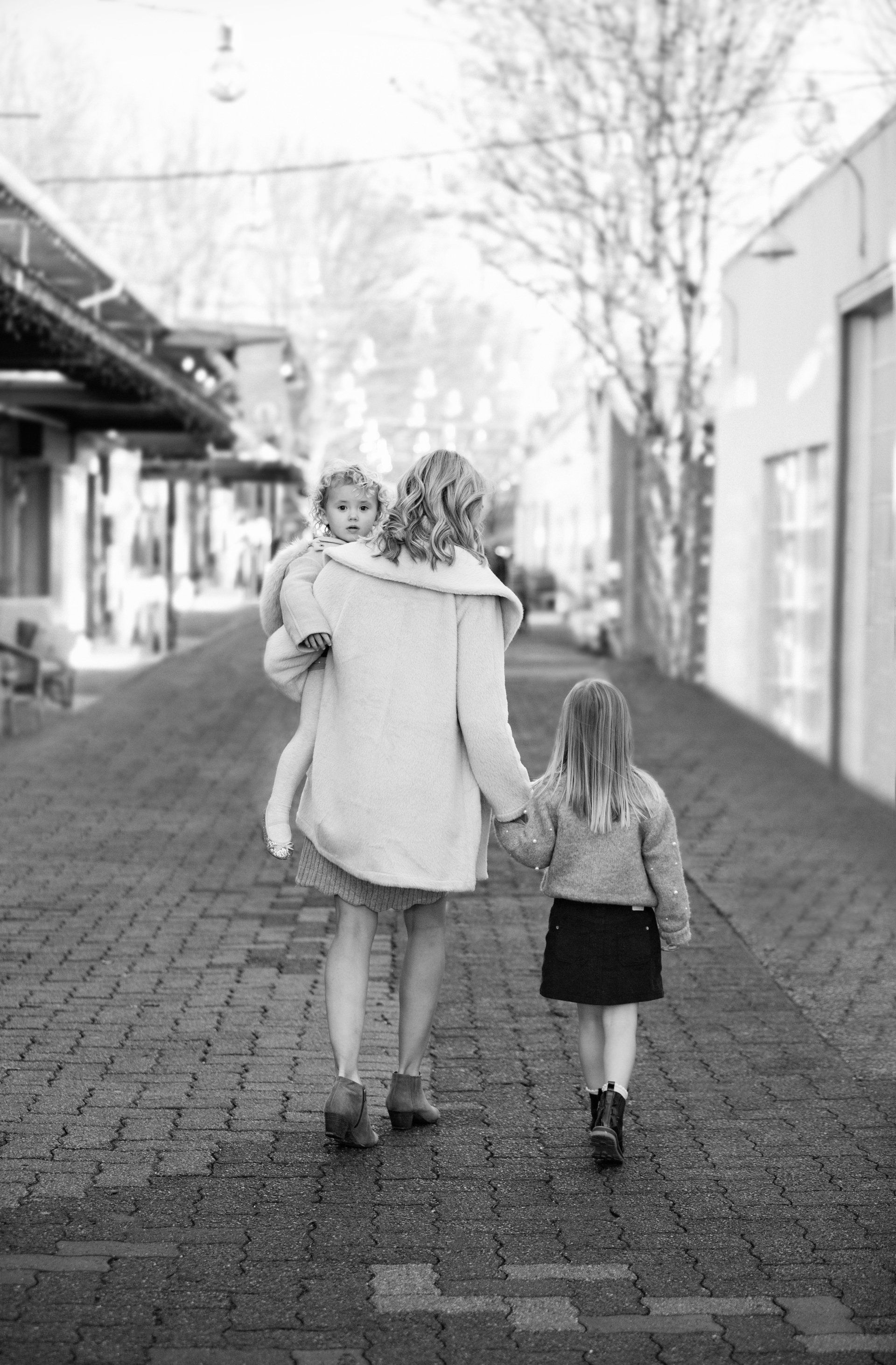 Natalie-DAngelo-Photography-Vancouver-BC-Canada-BlackWhite-Family-Portraits-Visual-Storyteller-mother-daughters-portrait
