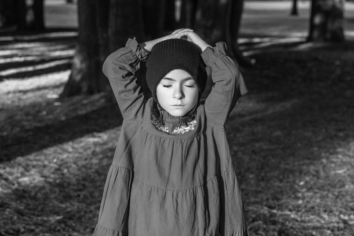 Natalie-DAngelo-Photography-Vancouver-BC-Canada-BlackWhite-Family-Portraits-Visual-Storyteller