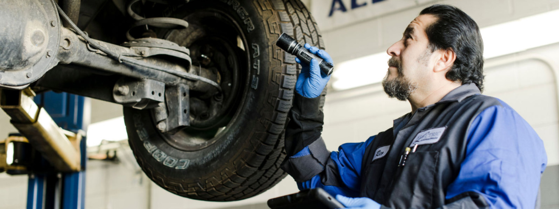 Mechanic Working | Electric Laboratories