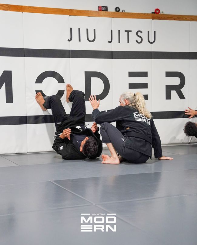 Jiu-Jitsu Modern Logo