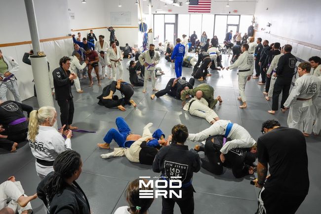Jiu-Jitsu Modern Logo