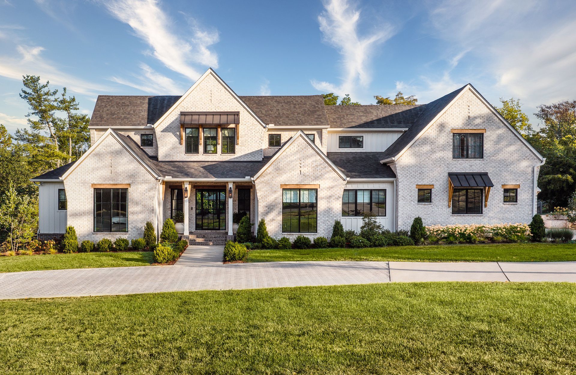 Forest Hills Riverview Nashville Farmhouse by Origin Architecture, photo 2