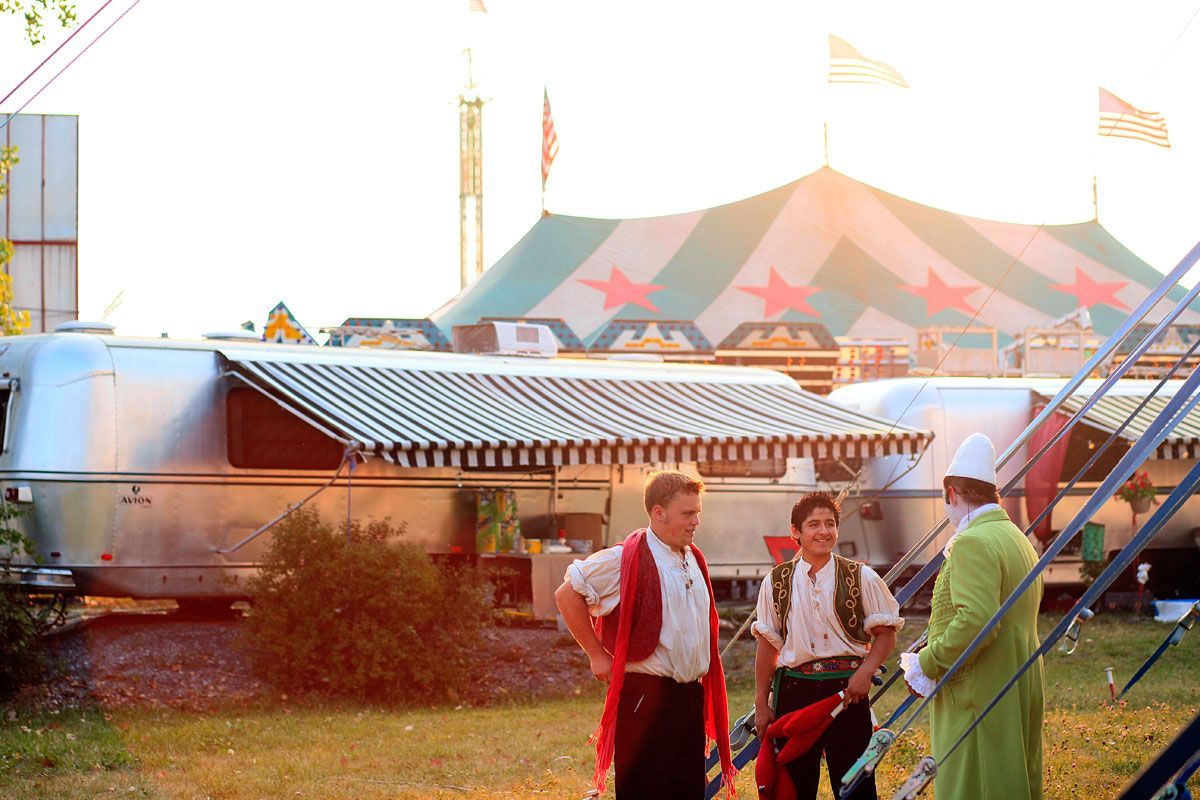 Jay chats with fellow performers between acts in Oak Forest, Illinois.