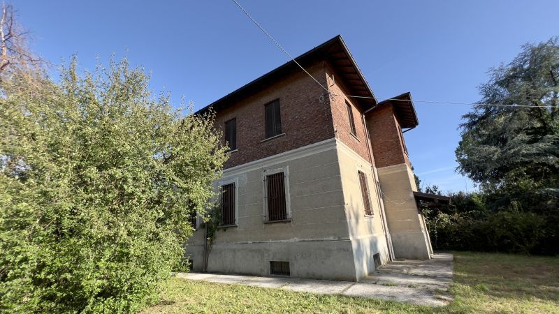 Villa in vendita a Saronno