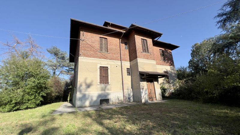 Villa in vendita a Saronno