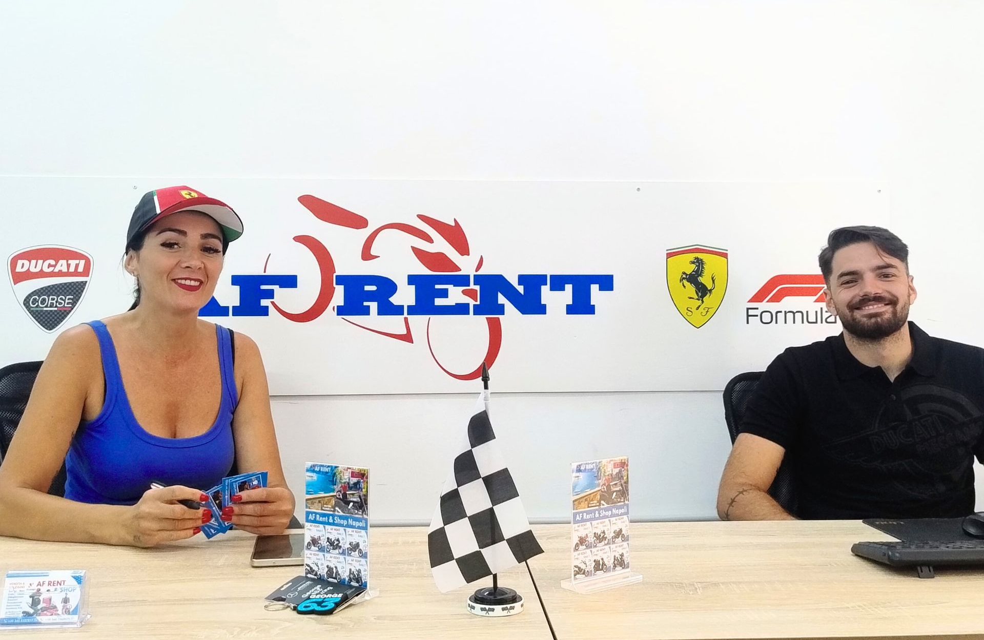Rent Scooter Vespa Moto Naples AF Rental & Shop Napoli - Noleggio scooter e moto