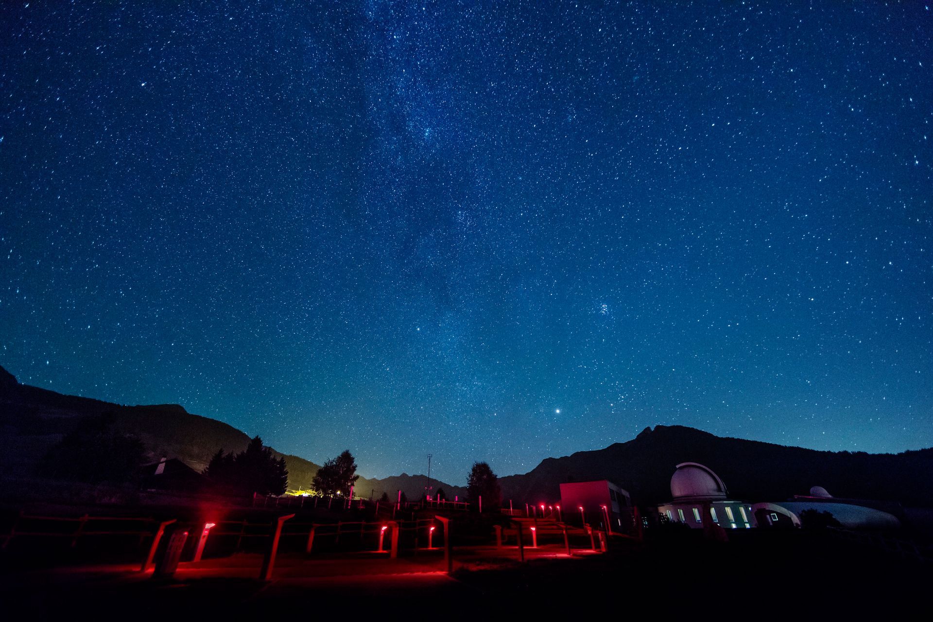 Planetarium show at Lignan under the Starlight Stellar Park sky
