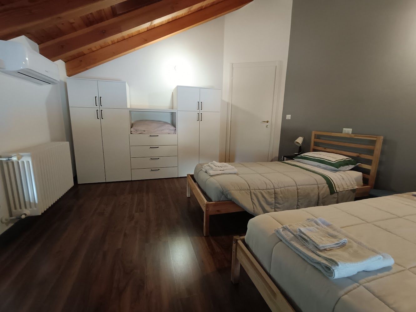 Chambre avec lits simples, climatisation et chauffage indépendant