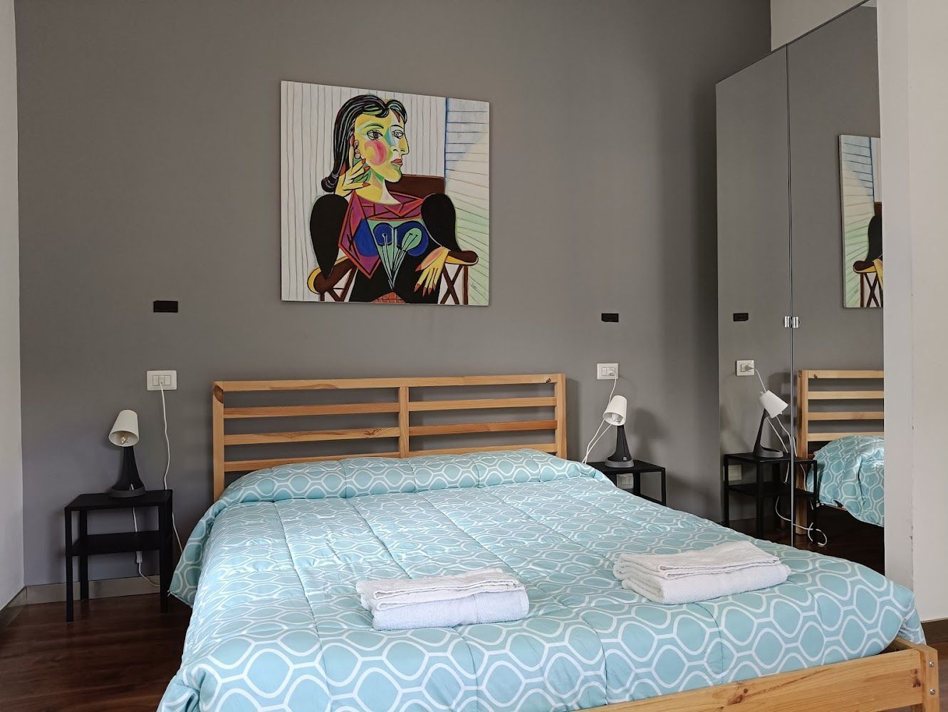 Chambres confortables climatisées avec serviettes à disposition
