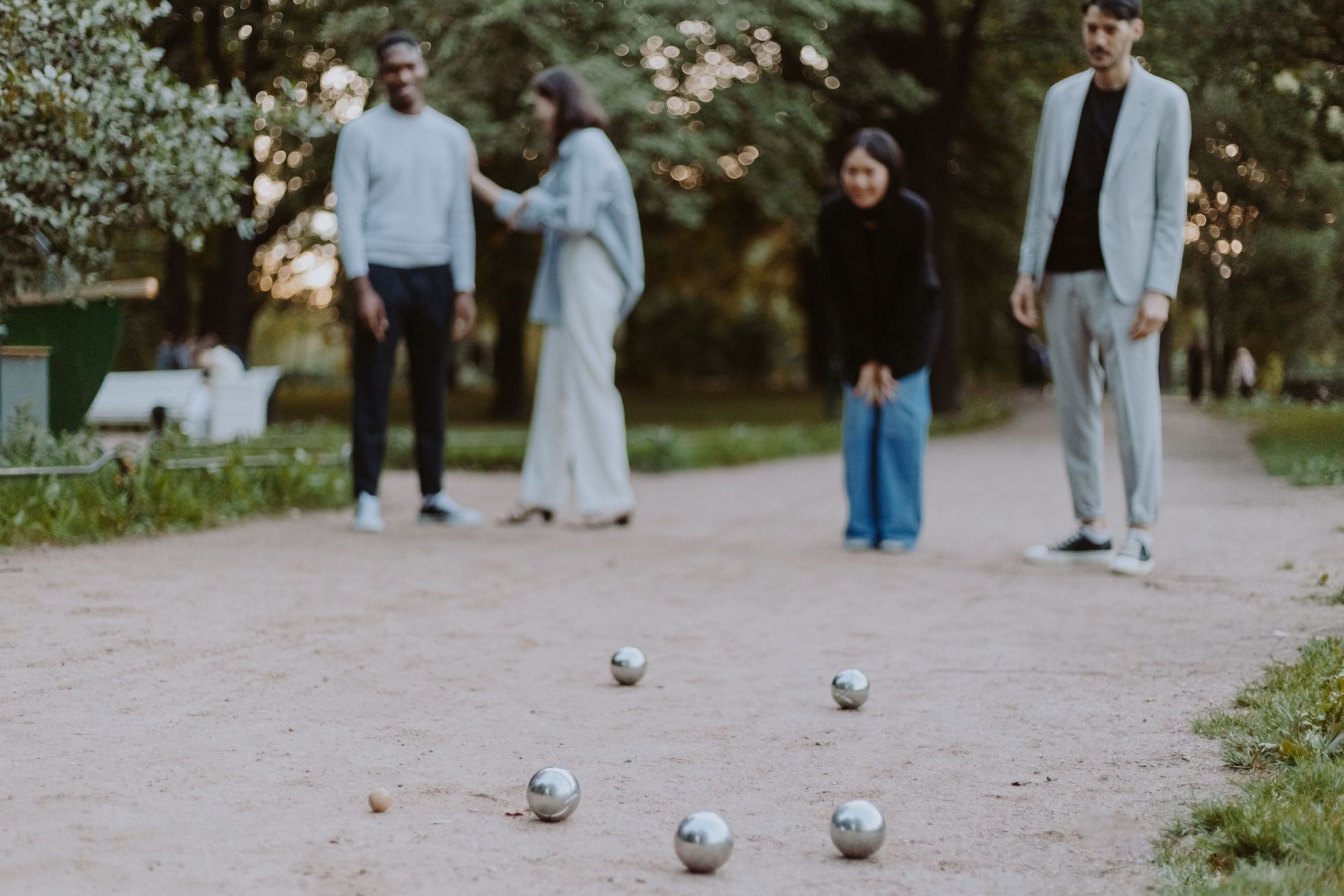 Giocatori partecipano a un torneo di pétanque al bocciodromo di Châtillon durante la Festa Patronale di San Pietro 2026 in Valle d'Aosta