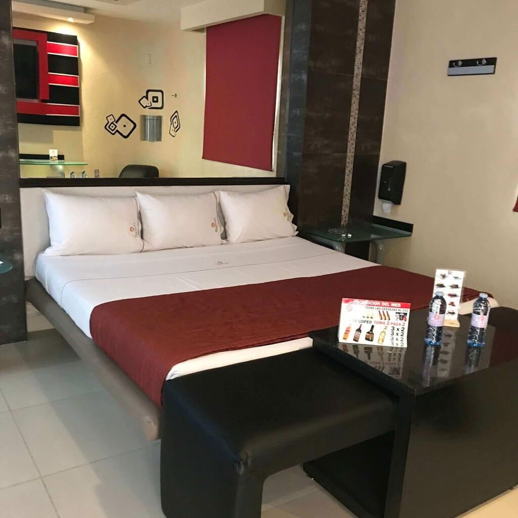 MOTEL PRESTIGE – TV POR CABLE