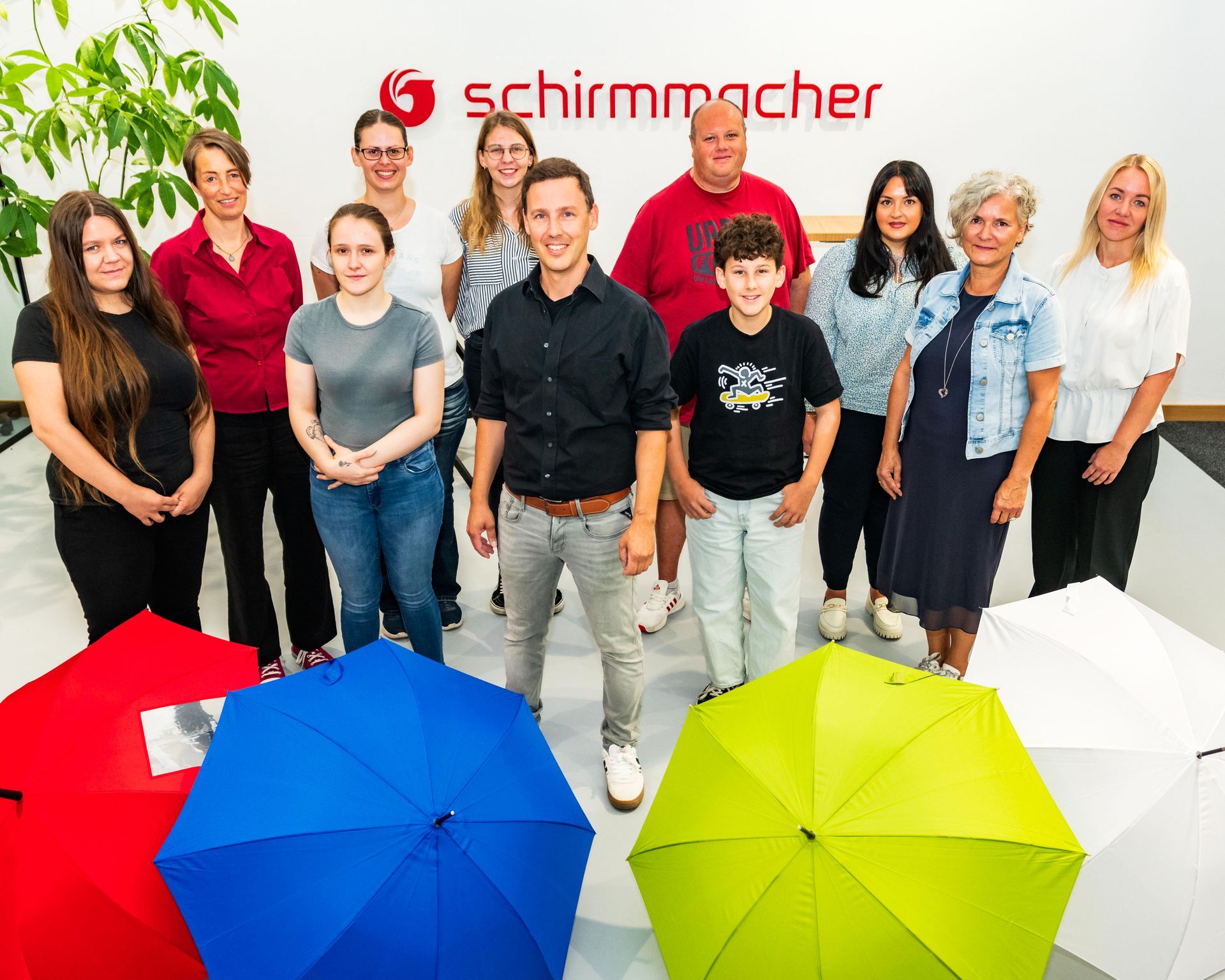 KMU 2024: Auszeichnung Kategorie Handel: Schirmmacher, CST GmbH