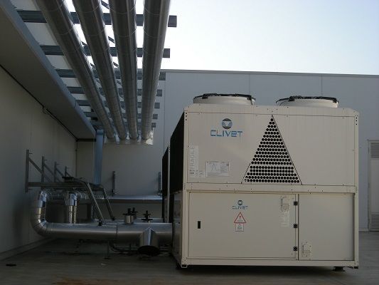 Impianto di climatizzazione industriale a Modena