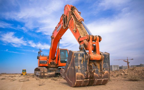 Excavating Machine