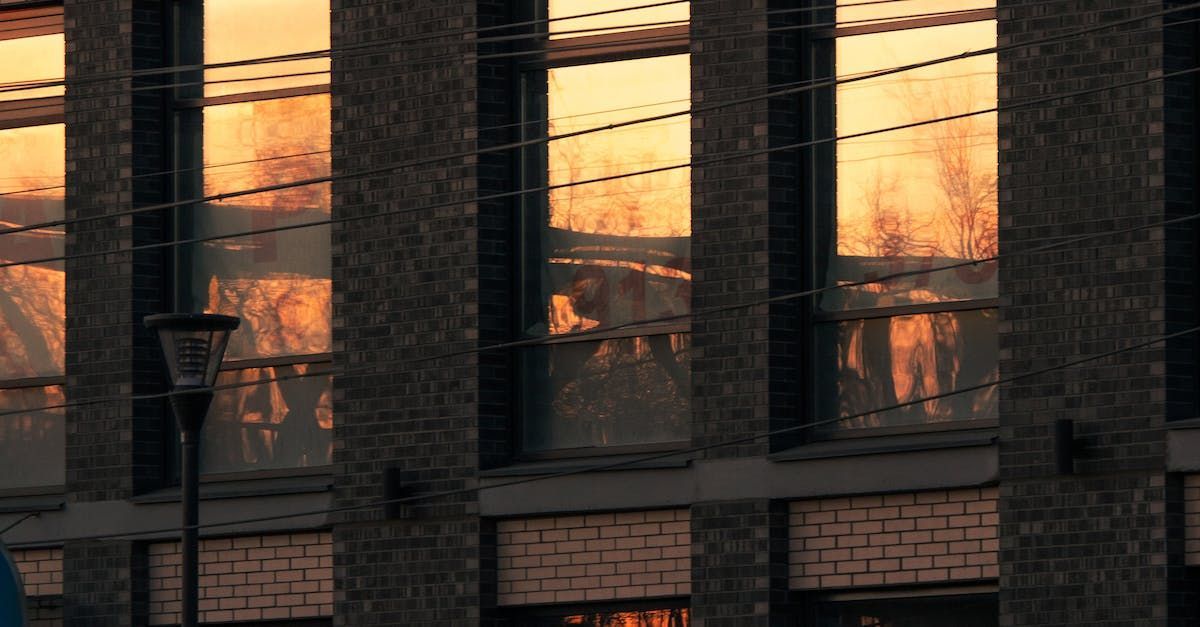 Learn more about fire detection with Sky-Walker A university on fire