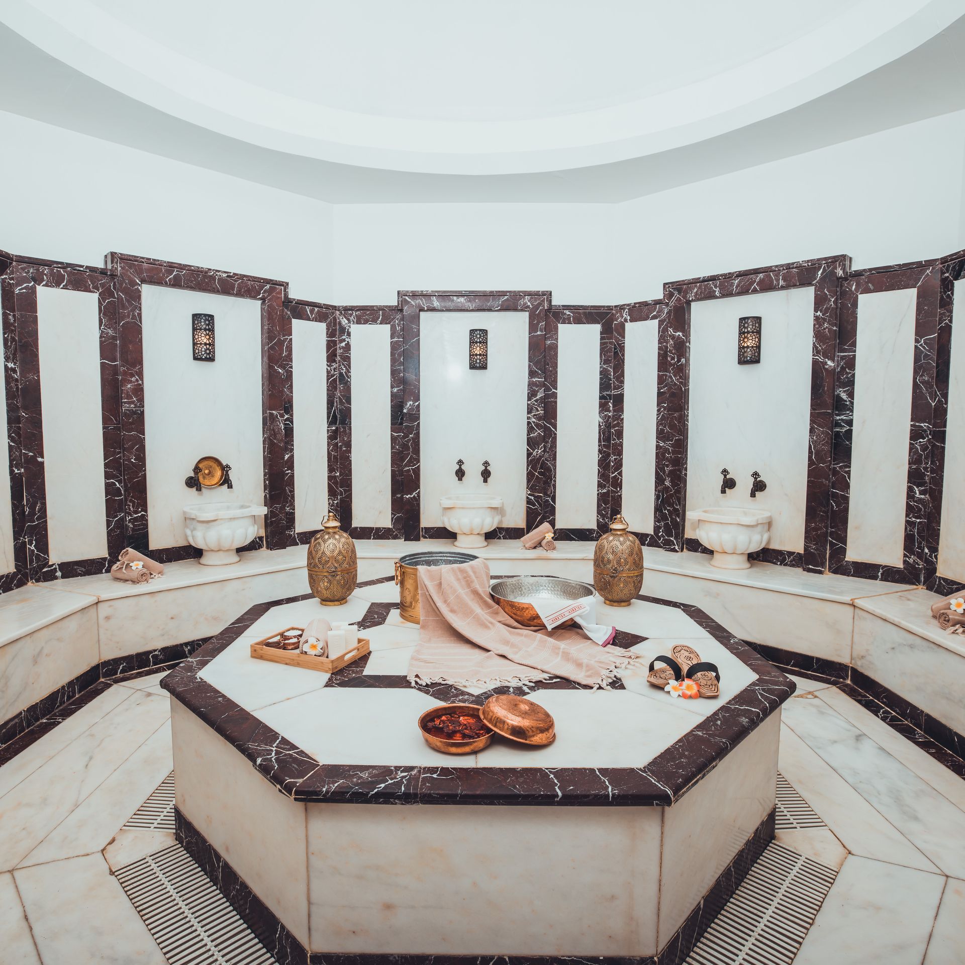 Bristol Hotel, Hamam
