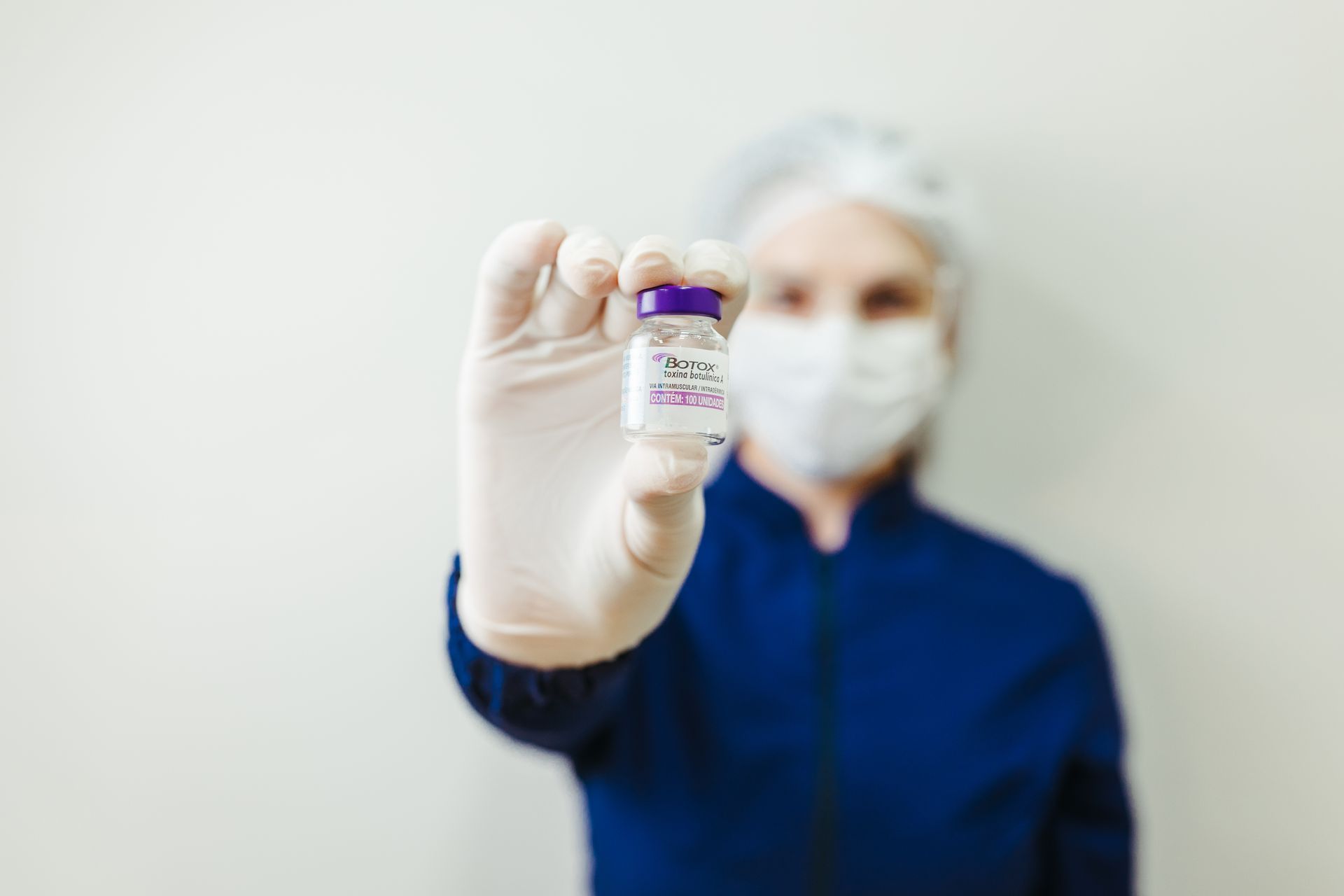 doctor-showing-boto-bottle